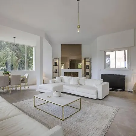 La Julia Two * Vallauris