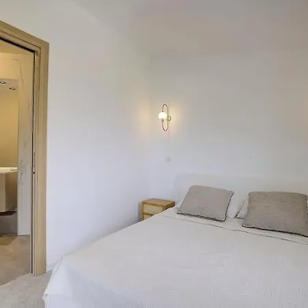 La Julia Two Villa *