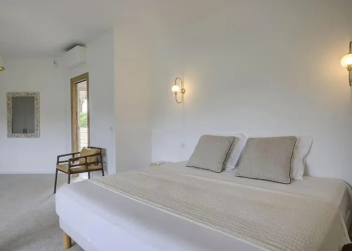 La Julia Two Villa *